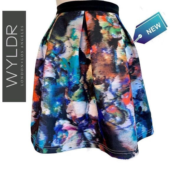 Wyldr NWTMulti watercolour printed mini skater skirt with black Waistband Sz L